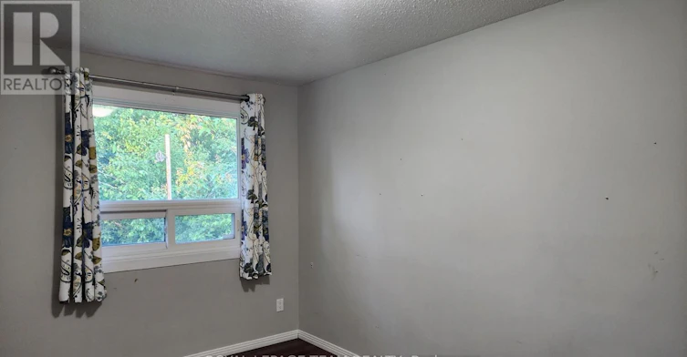 1013 Cadboro Road, Ottawa, ON, K1J 8C8 - 17