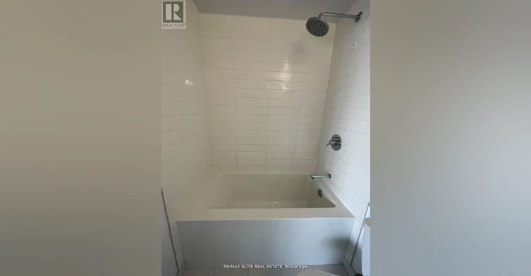 1105-2221 Yonge Street, Toronto, ON, M4S 2B4 - 10