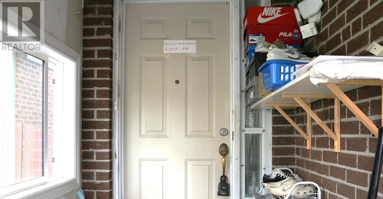 UPPER-NO2 Bedroom 3 Hartleywood Drive, Toronto, ON, M1S 3N1 - 2