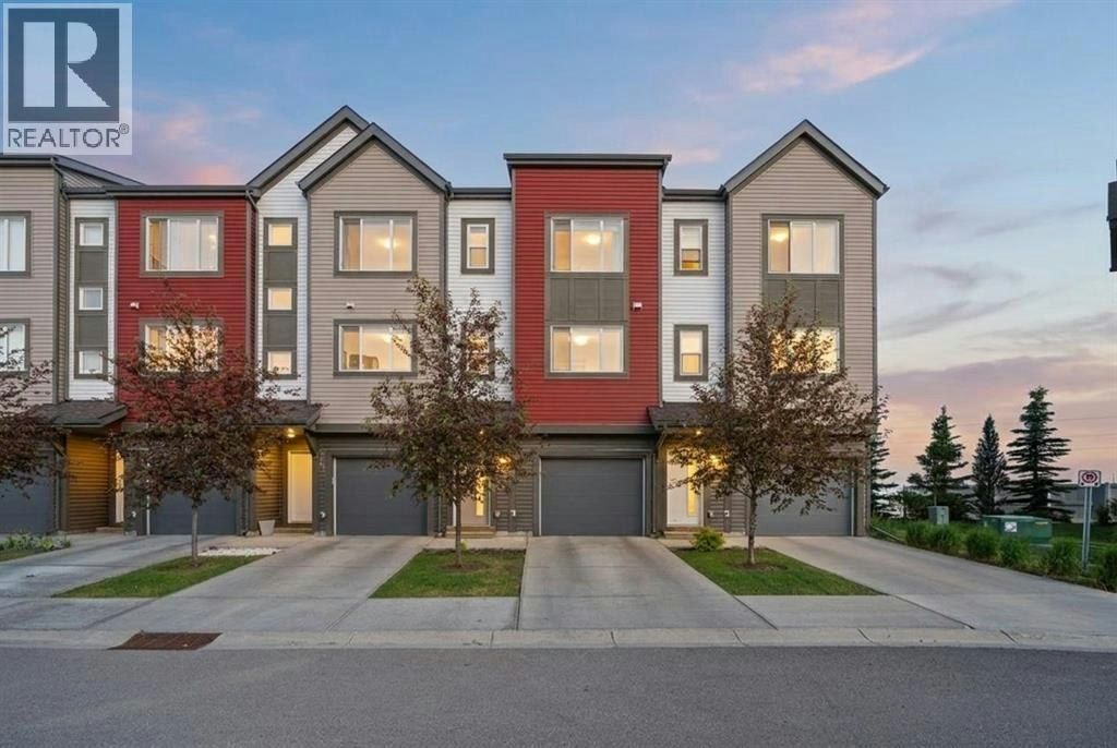 98 Copperstone Villas SE, Calgary, AB, T2Z 5E3