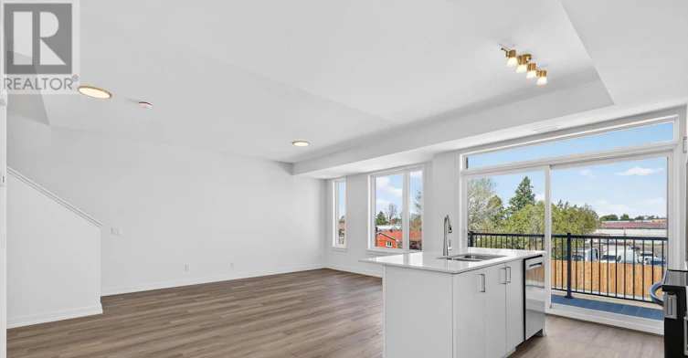110 Stardust Private, Ottawa, ON, K1T 3W6 - 3