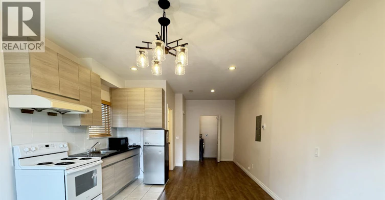 1 BR-6952 Curtis Street, Burnaby, BC, V5B 2B1 - 13