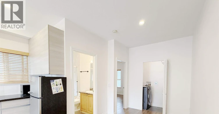 1 BR-6952 Curtis Street, Burnaby, BC, V5B 2B1 - 2