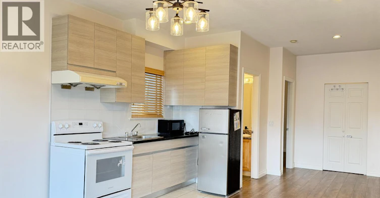 1 BR-6952 Curtis Street, Burnaby, BC, V5B 2B1