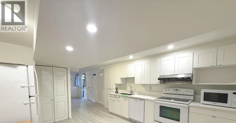 1365 Fulton Avenue, West Vancouver, BC, V7T 1N9 - 4