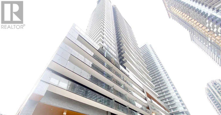 2-704 127 Room Broadway Avenue, Toronto, ON, M4P 1V4