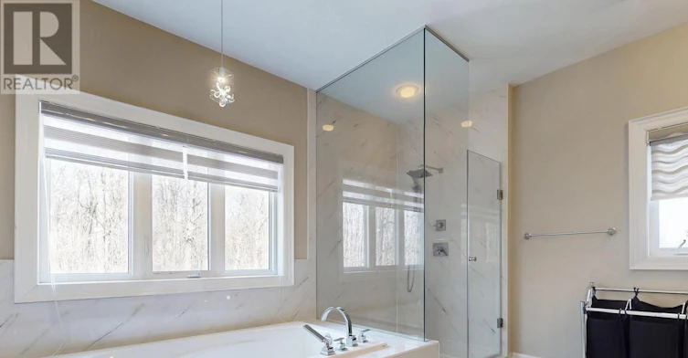 57 Strawbridge Farm Drive, Aurora, ON, L4G 0L2 - 9