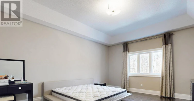 57 Strawbridge Farm Drive, Aurora, ON, L4G 0L2 - 7