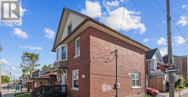 01 Main & Basement) 134 Celina Street, Oshawa, ON, L1H 4N5 - 2