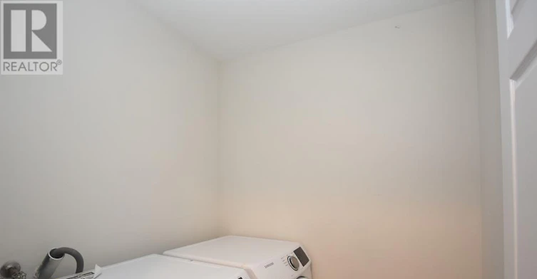 MAIN-2588 Standardbred Drive, Oshawa, ON, L1L 0H8 - 16
