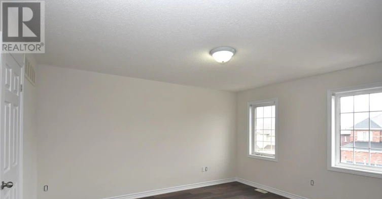MAIN-2588 Standardbred Drive, Oshawa, ON, L1L 0H8 - 17