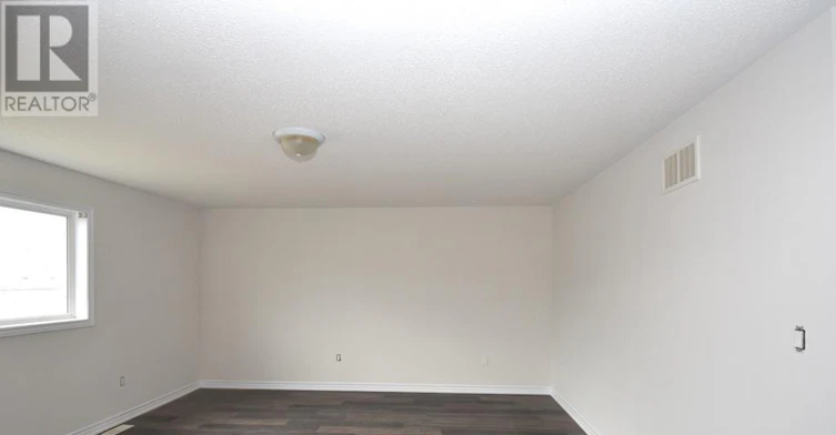 MAIN-2588 Standardbred Drive, Oshawa, ON, L1L 0H8 - 12