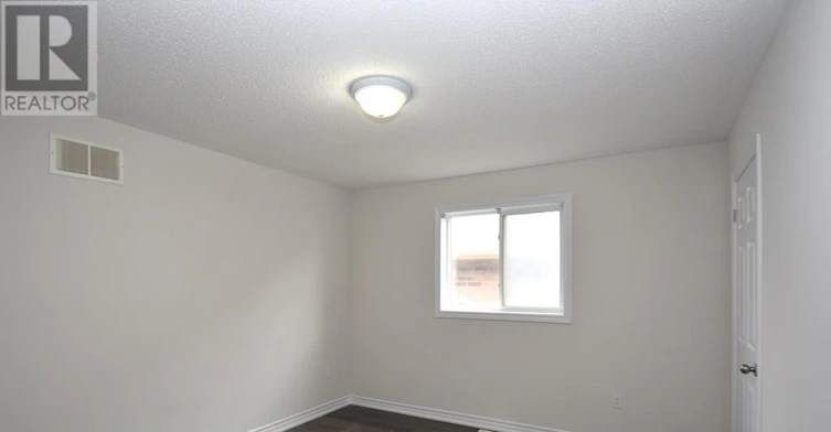 MAIN-2588 Standardbred Drive, Oshawa, ON, L1L 0H8 - 15
