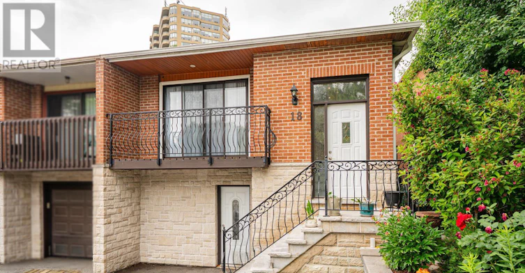 18 Levitt Court, Toronto, ON, M2R 3P9 - 2