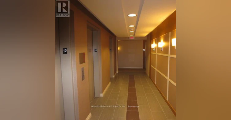 1207-763 Bay Street, Toronto, ON, M5G 2R3 - 12