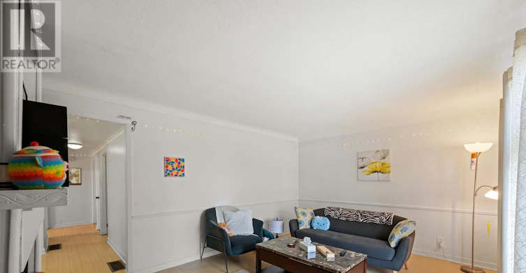 2-151 Granville Street, Ottawa, ON, K1L 6Y3 - 4