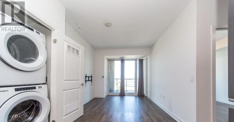 532-100 Eagle Rock Way, Vaughan, ON, L6A 5B9 - 12