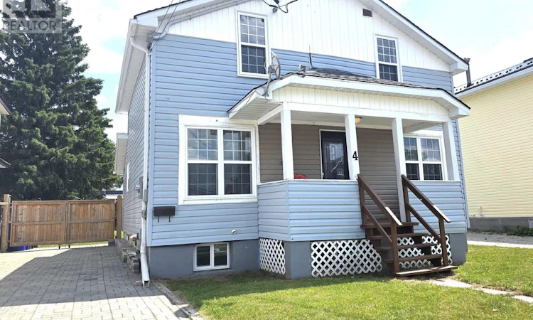 4 Baron Street