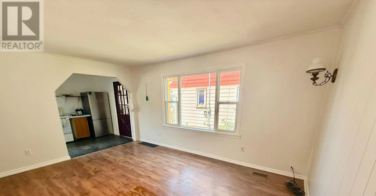 6411 Mcleod Road, Niagara Falls, ON, L2G 3G2 - 4
