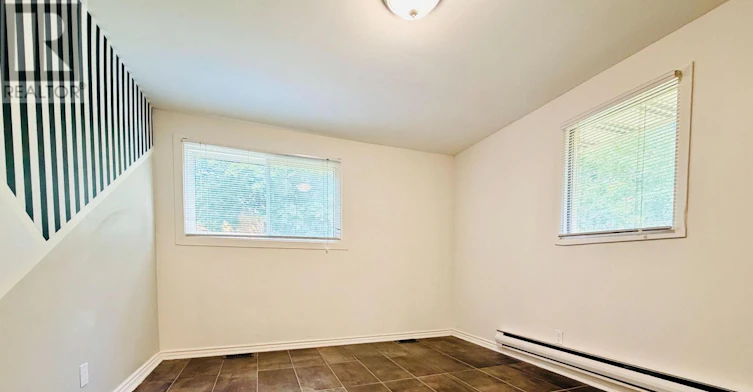 6718 Freeman Street, Niagara Falls, ON, L2E 5V1 - 6