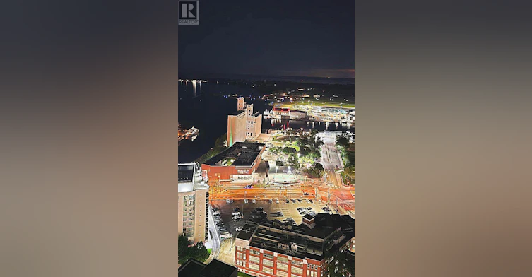 3810-19 Bathurst Street, Toronto, ON, M5V 0N2 - 17