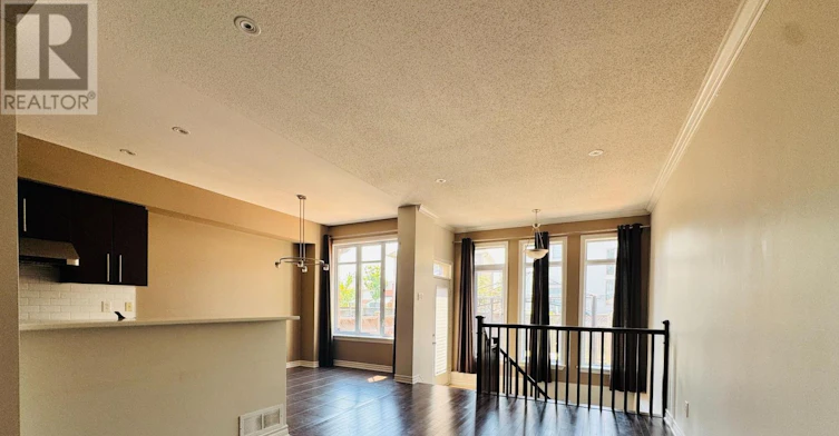 204 Badgeley Avenue, Ottawa, ON, K2T 0A4 - 9