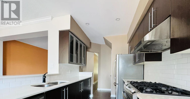 204 Badgeley Avenue, Ottawa, ON, K2T 0A4 - 8