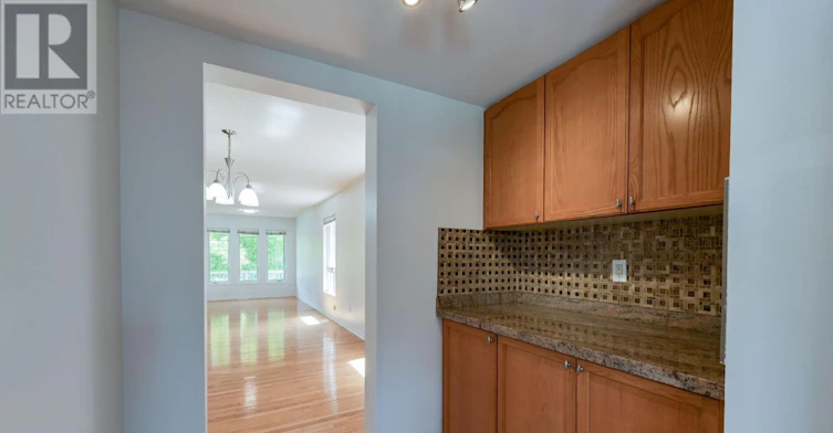 6 Fairhill Avenue, Brampton, ON, L7A 2A9 - 10