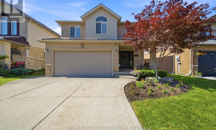 35 Rosebury Way