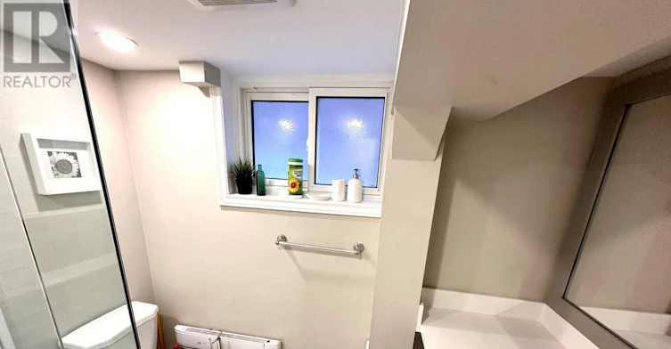 25 Cheritan Avenue, Toronto, ON, M4R 1S3 - 16