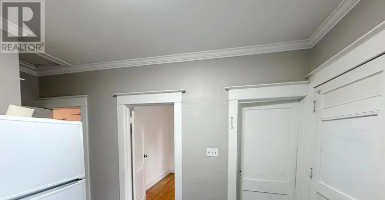 9 Grantham Avenue, St. Catharines, ON, L2P 3B3 - 21