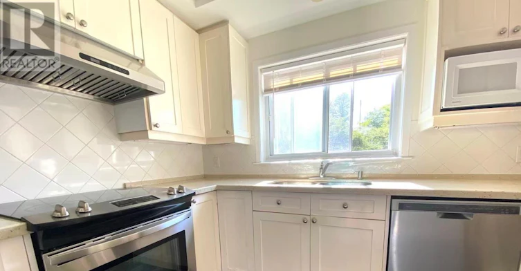 4 Ashstead Place, Toronto, ON, M2J 3K1 - 7