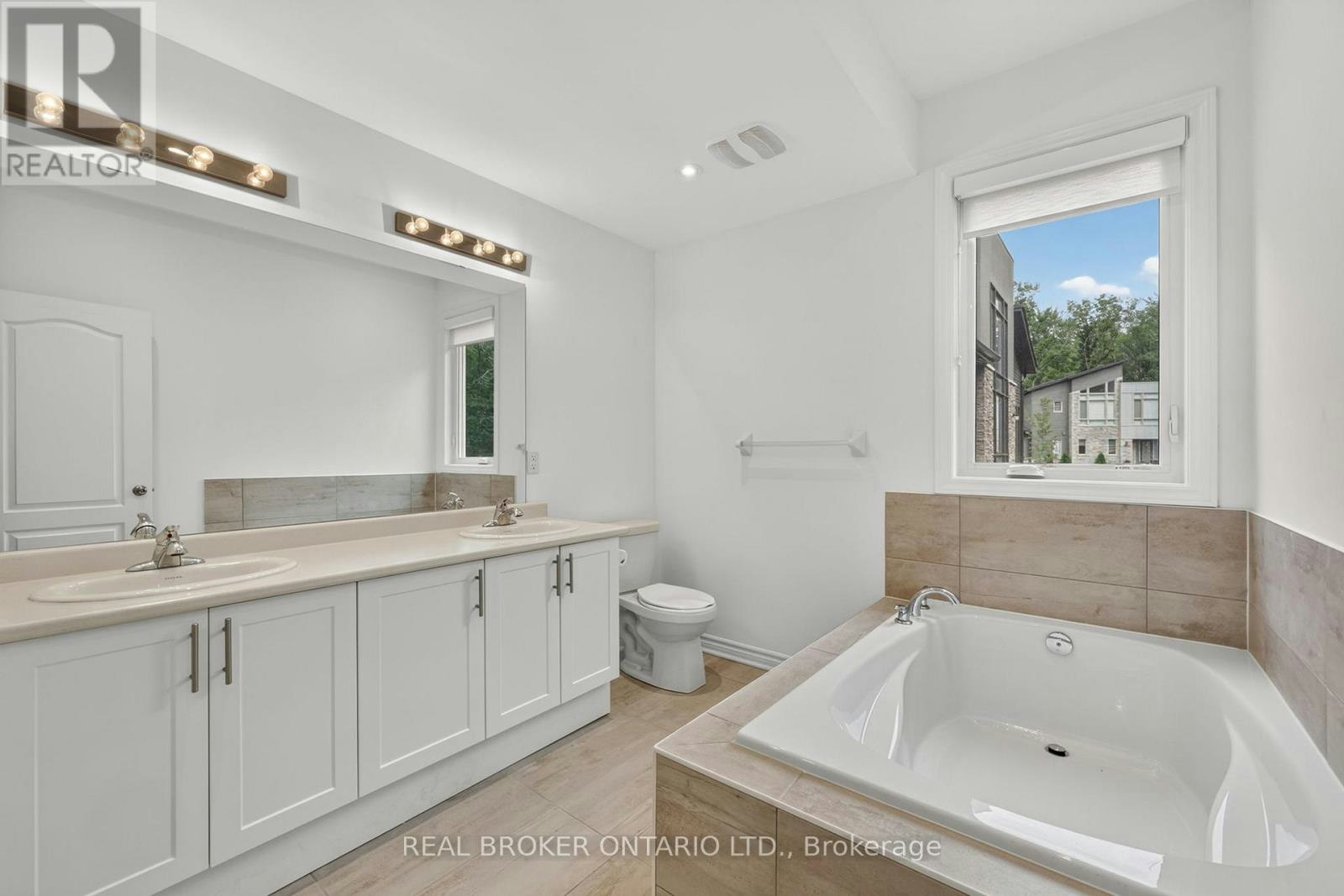 139 Marina Village Drive, Georgian Bay, ON, L0K 1S0 - 13