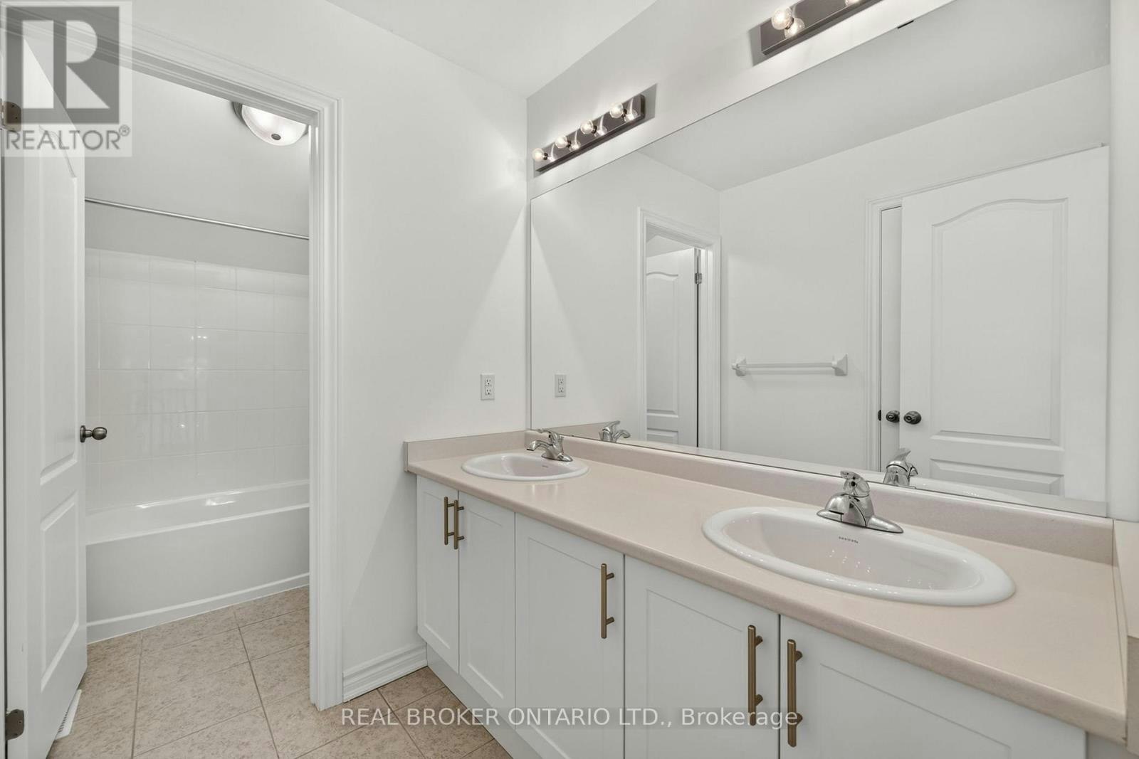 139 Marina Village Drive, Georgian Bay, ON, L0K 1S0 - 22