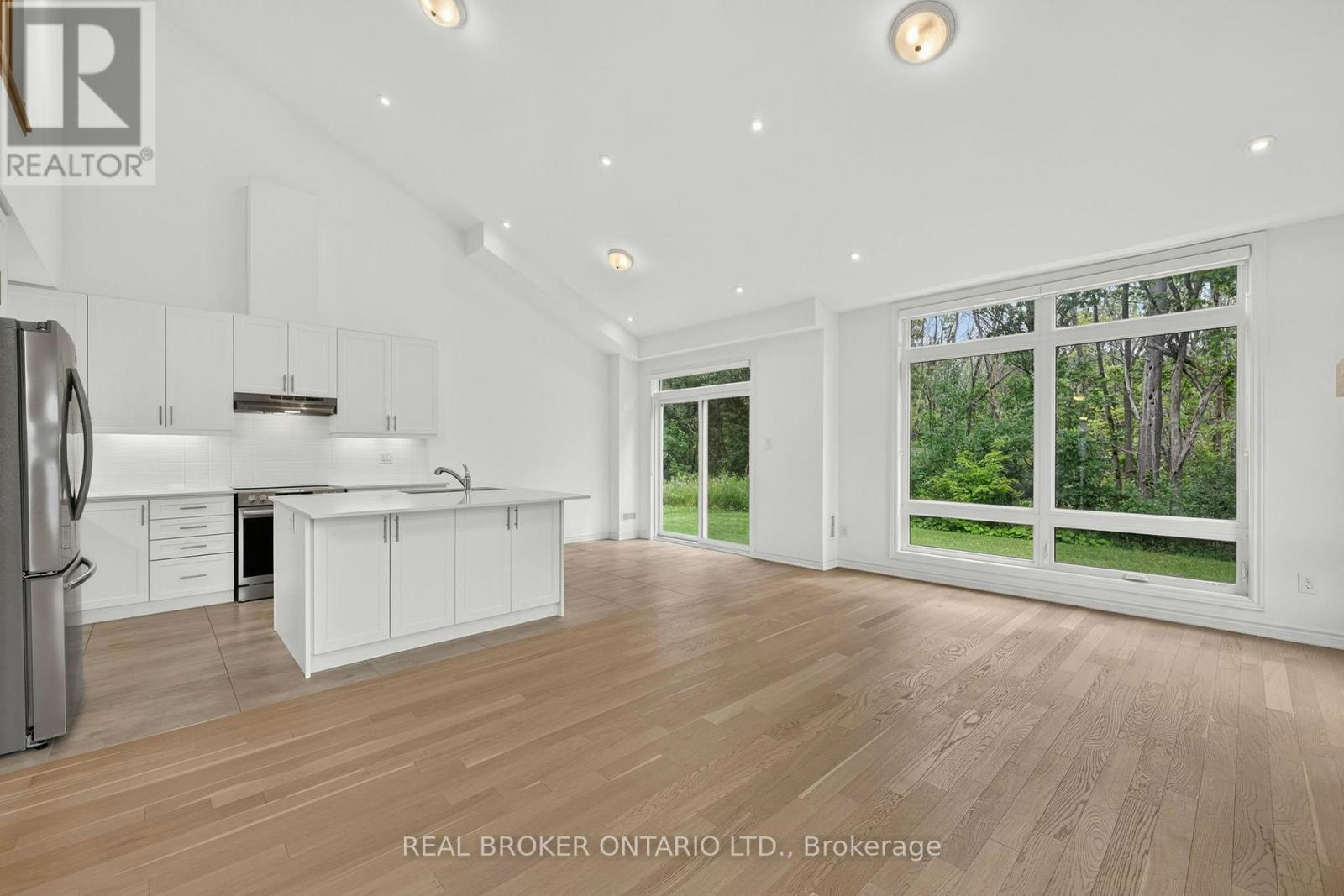 139 Marina Village Drive, Georgian Bay, ON, L0K 1S0 - 7