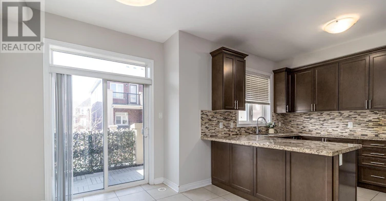 3070 Eberly Woods Drive, Oakville, ON, L6M 0T5 - 5