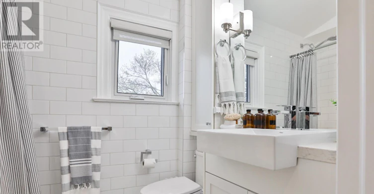 25 Whitewood Road, Toronto, ON, M4S 2X8 - 28