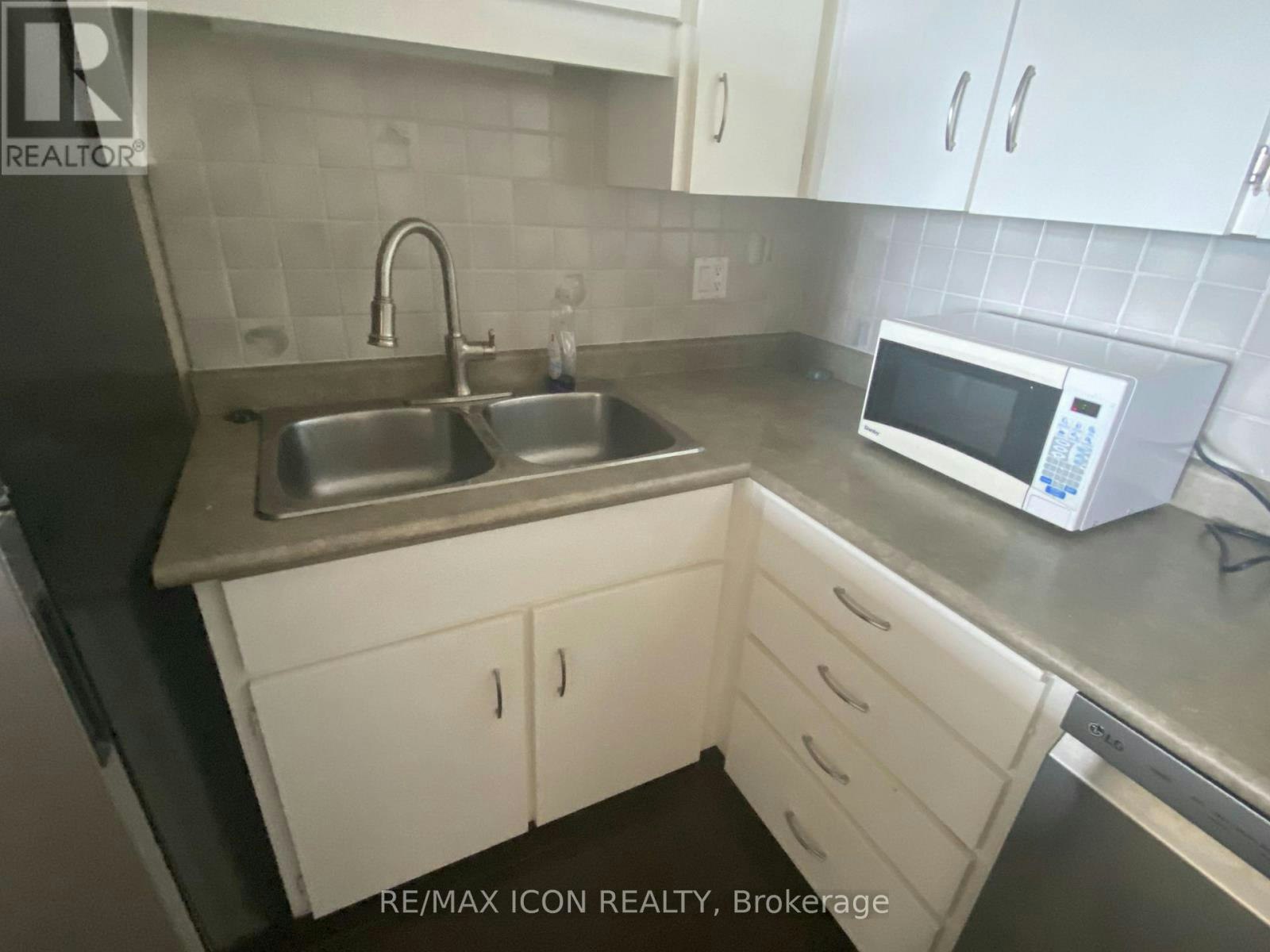 1211-695 Richmond Street, London, ON, N6A 5M8 - 18