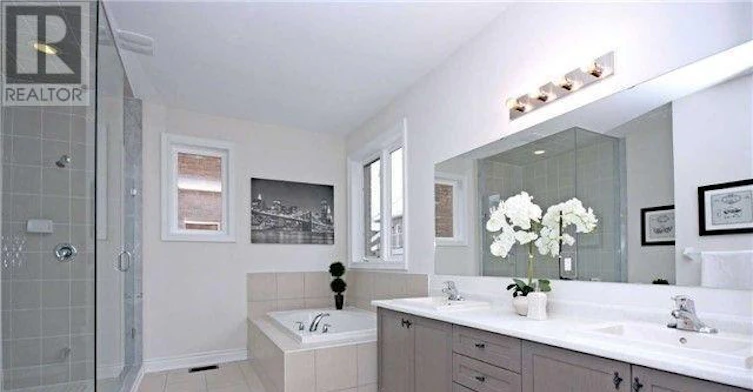 3 Mario Avenue, Markham, ON, L6C 0X8 - 7