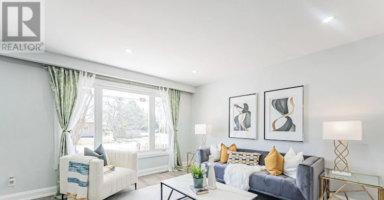 51 Rockport Crescent, Richmond Hill, ON, L4C 2L7 - 4