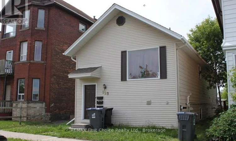 129 Mckellar Street N