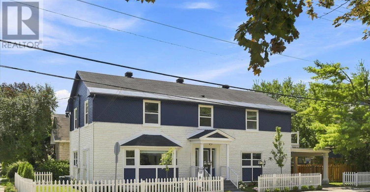50 Putman Avenue, Ottawa, ON, K1M 1Z3