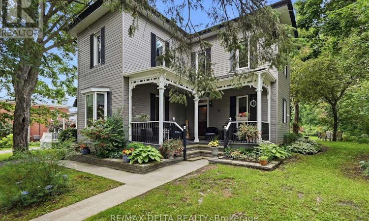28 Jay Street