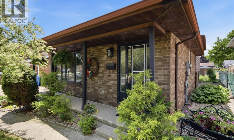 1705 Southdale