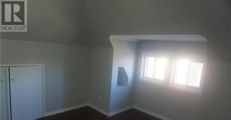 3-326 Flora Street, Ottawa, ON, K1R 5S3 - 5