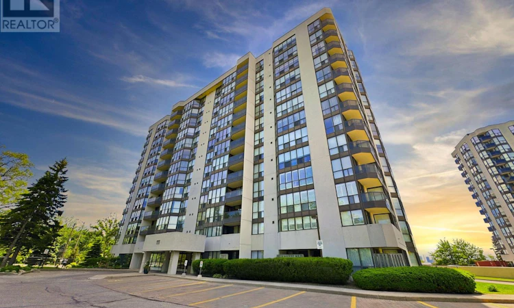 203-1111 Bough Beeches Boulevard