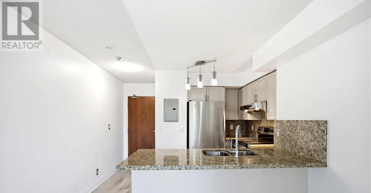 303-33 Elm Drive W, Mississauga, ON, L5B 4M2 - 6