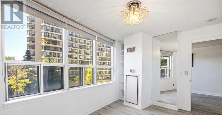303-33 Elm Drive W, Mississauga, ON, L5B 4M2 - 15
