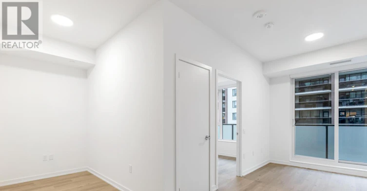 528-4365 Bloor Street W, Toronto, ON, M9C 1R3 - 3