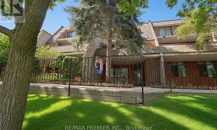 51-1250 Mississauga Valley Boulevard